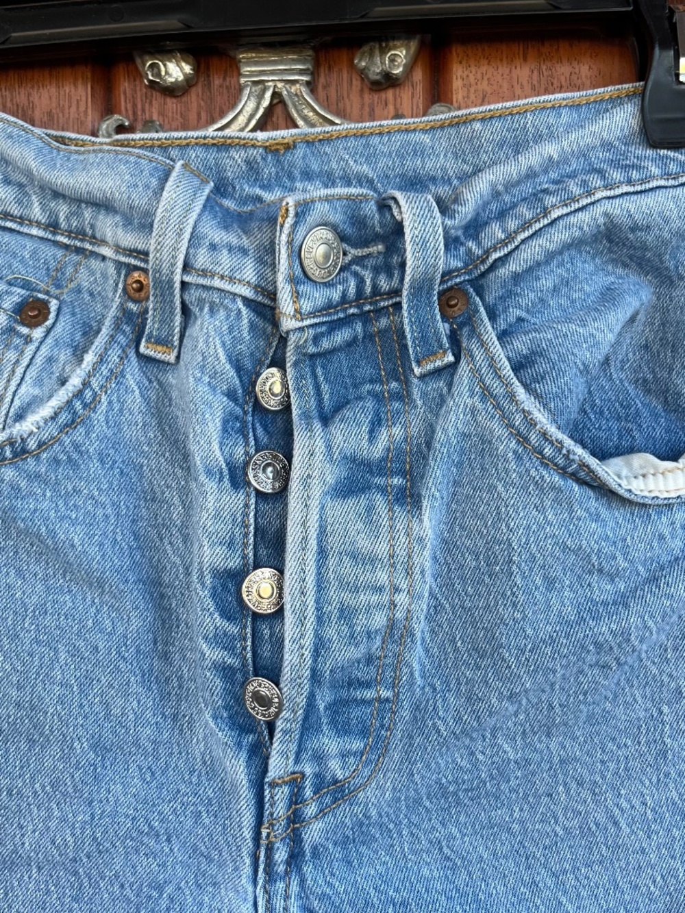 Womens Levis Jean Shorts - Picture 2 of 6